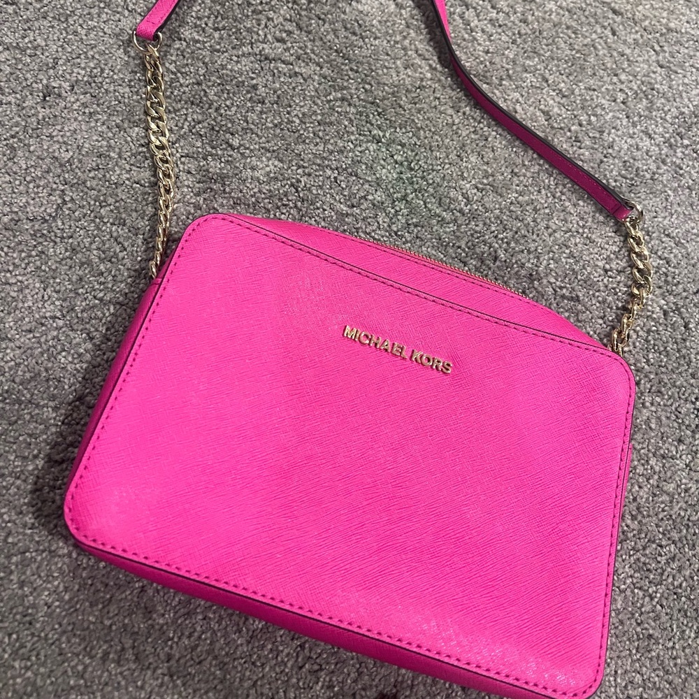 Michael kors crossbody bag